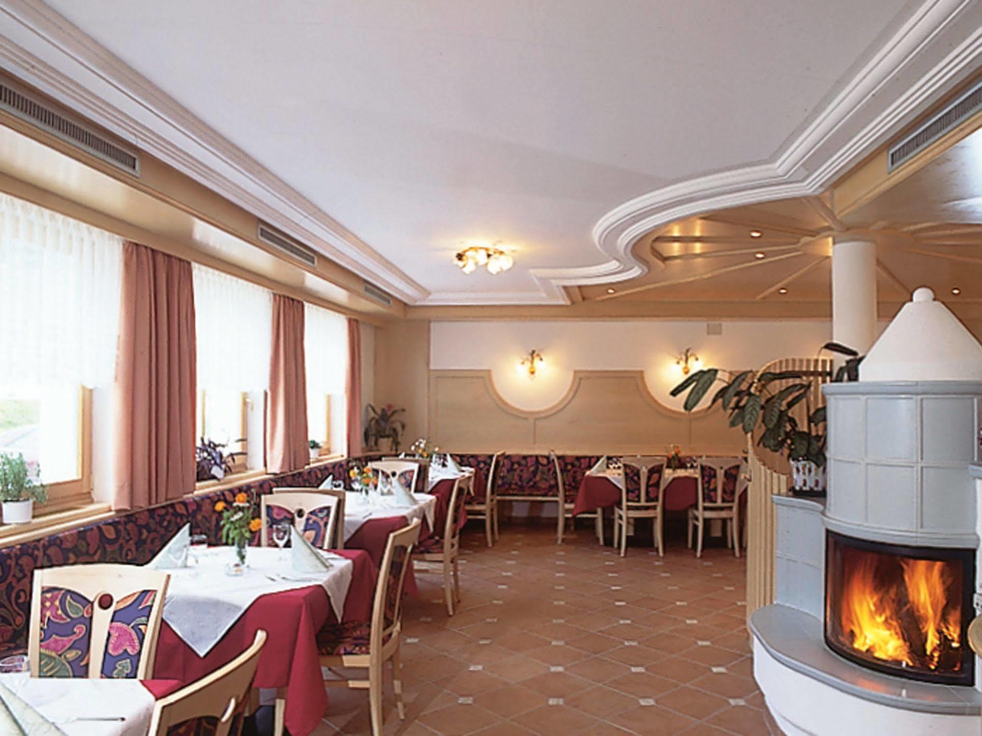 Appartmenthotel Residence Elvis Urtijëi Dış mekan fotoğraf