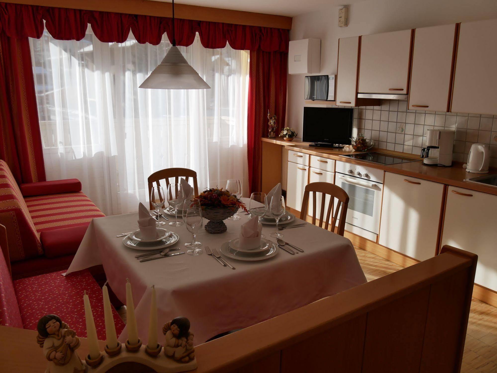 Appartmenthotel Residence Elvis Urtijëi Dış mekan fotoğraf